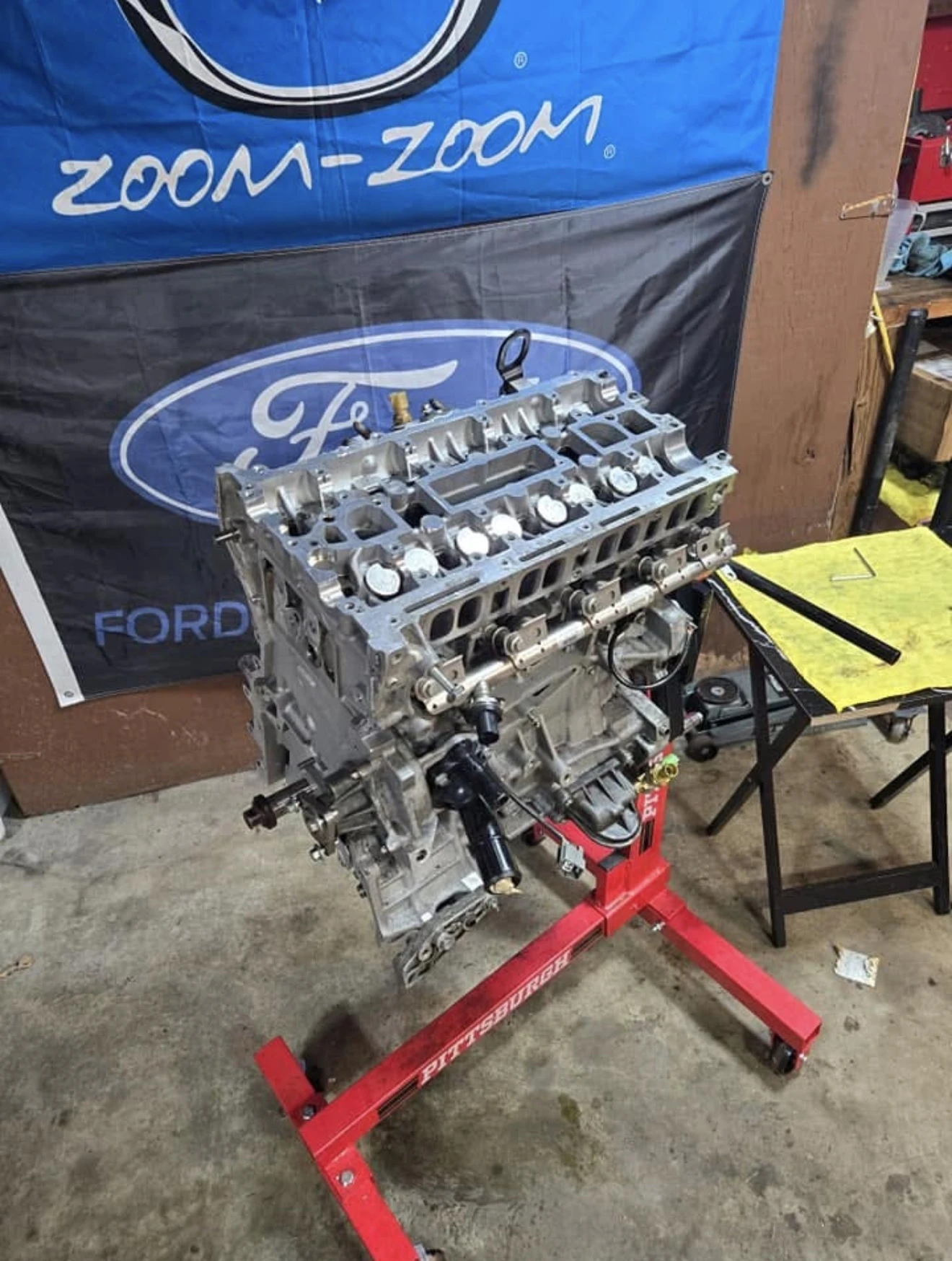 Engine assembly with the cylinder head installed
